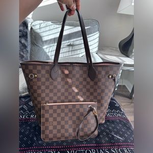 Authentic Neverfull mm with pouch.